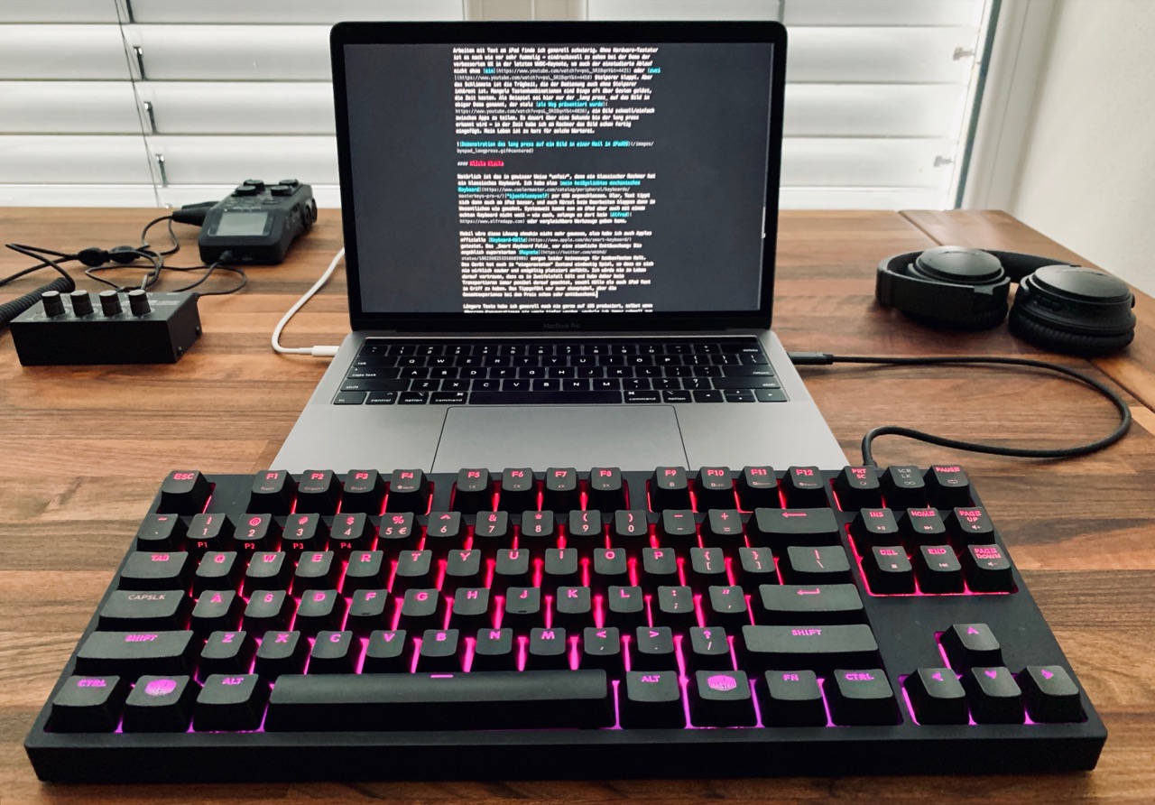 Dieses Foto habe ich nur für diesen Blogpost gemacht, das Keyboard hängt dauerhaft am Gaming-PC.